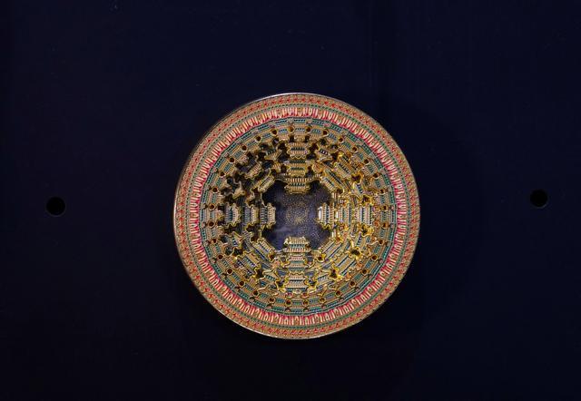 史：天宫藻井冰箱贴走红背后新葡京博彩攒于掌心的文物(图2)